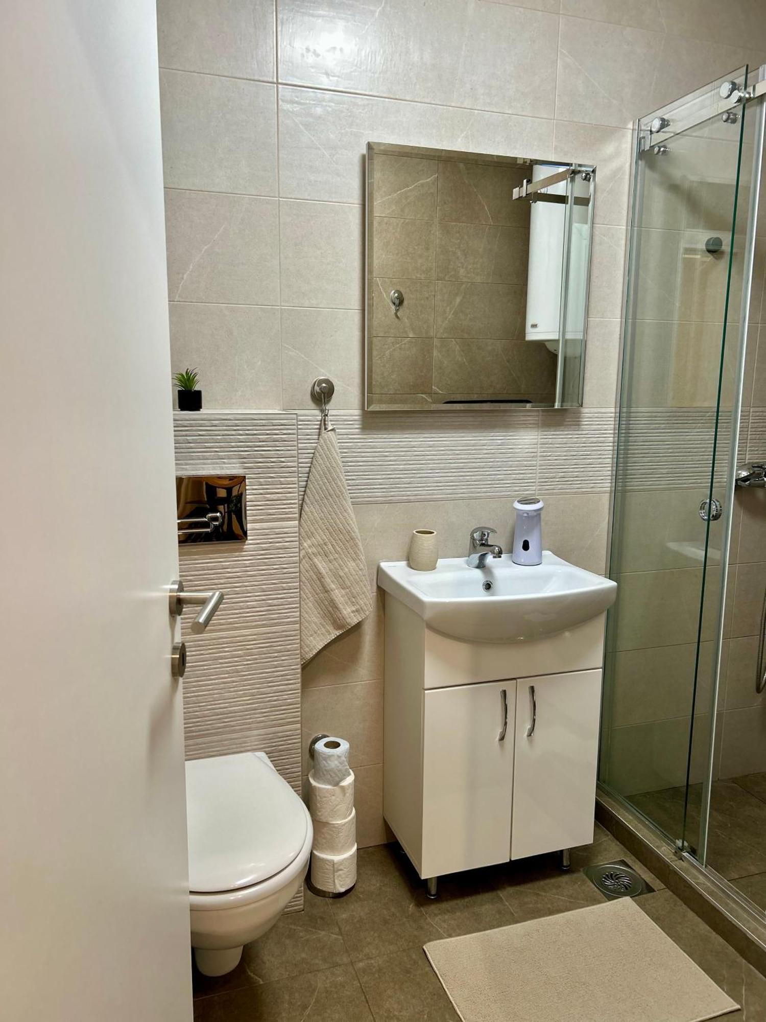 Silversea Apartman Šabac Exteriör bild